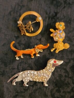 2/$22 Vintage Dachshund And Poodle Brooch Lot Of 4